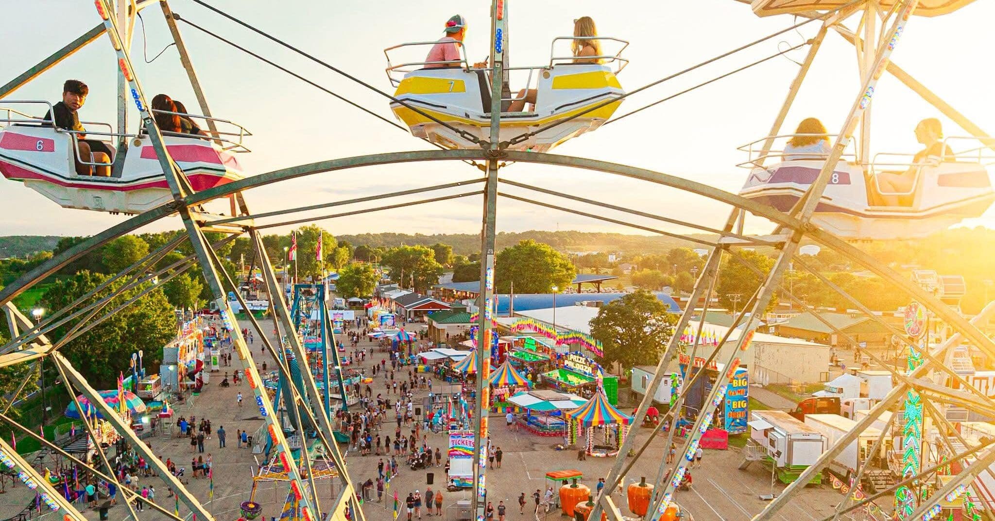Dubuque County Fairgrounds logo